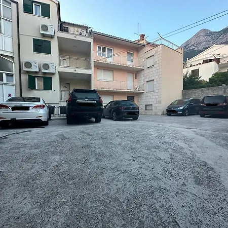 Paula * Makarska