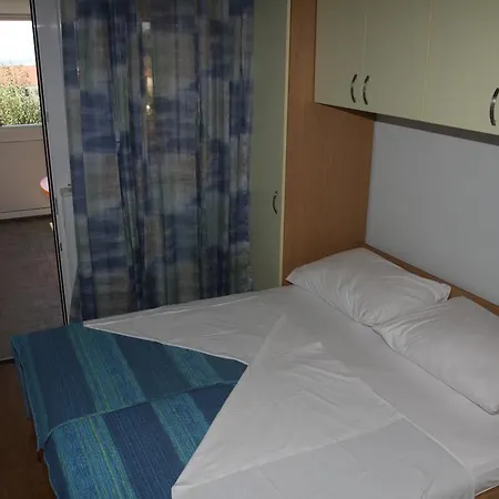 Paula Apartman