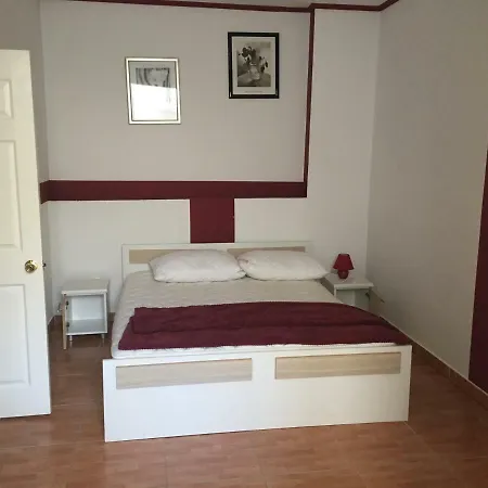 Paula * מאקרסקה