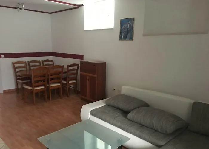 Paula * Макарська